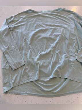 XL Lululemon Womens Back In Action Long Sleeve T-Shirt Top Day Dream Blue Active